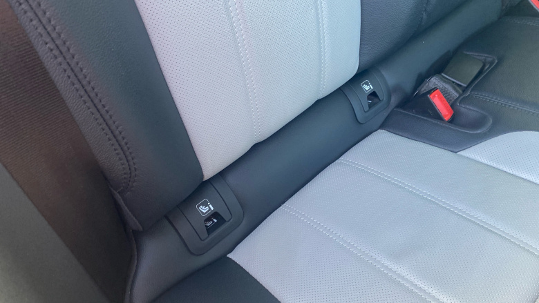 Land Rover Range Rover Evoque 1.5 P300e Evoque Edition 5dr Auto Hatchback